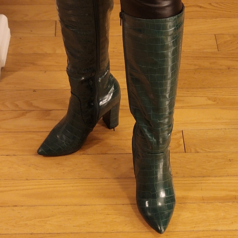 Alligator embossed. Racing green tall boots. Size 7